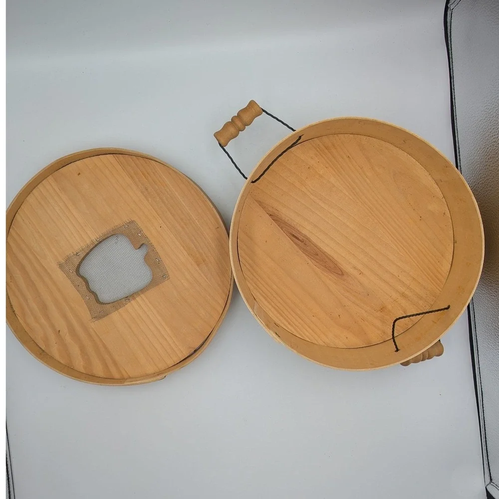 Unbranded wooden pie